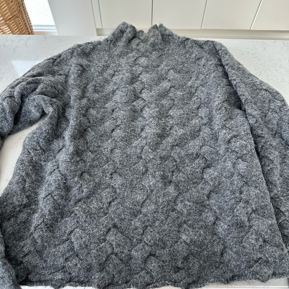 Wilfred Free Sweater - Picture 2 of 4